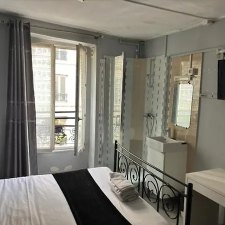 Du Chateau פריז